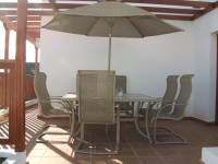 Table / Chairs for outdoor dining