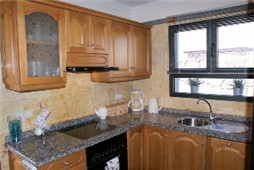 Fully fitted Kitchen