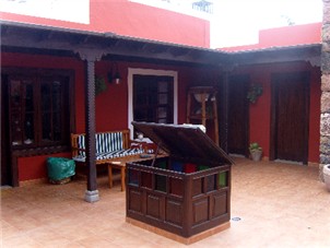 Another view of the courtyard / relaxation area