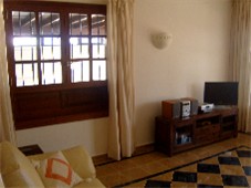 Lounge - Windows overlook Al-Fresco