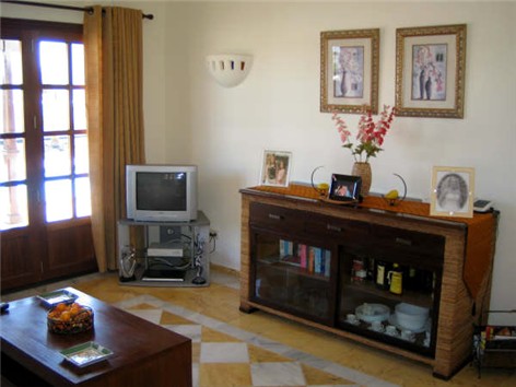 Lounge Area - Full Sky TV Package