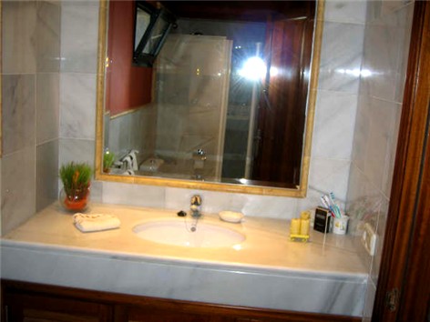 Shower Room / WC in Hall opposite second bedroom